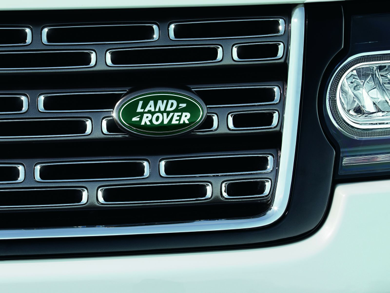 Illustration for article titled Land Rover Raises Exclusivity Of Range Rover With Introduction Of Long Wheelbase And Autobiography Black